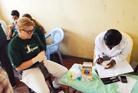 Volunteer Medicine & Healthcare Volunteer Medicine & Healthcare