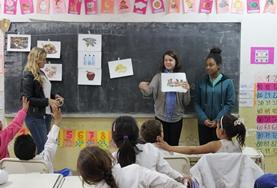 Volunteer Teaching A volunteer teaches German to a class on a Teaching Placement in Argentina